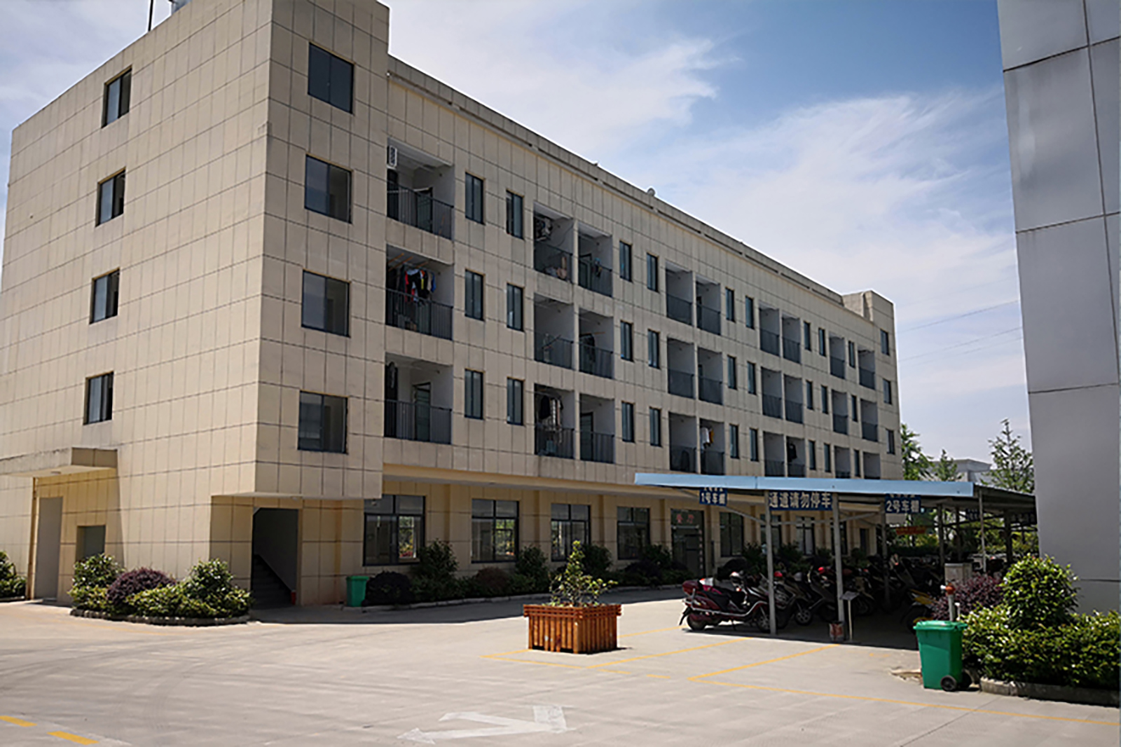 廠(chǎng)房(fáng)設備