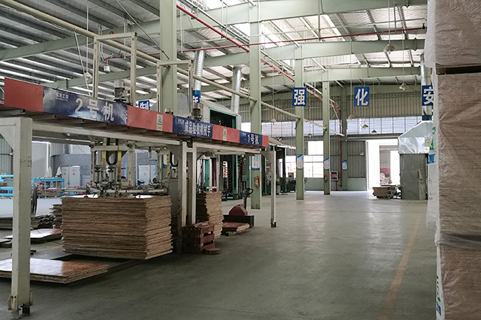 廠(chǎng)房(fáng)設備