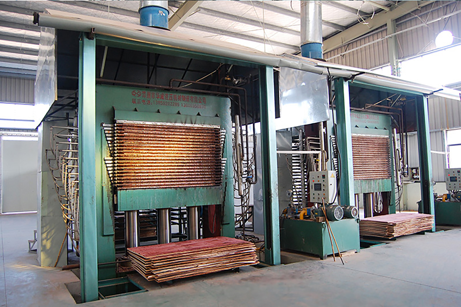 廠(chǎng)房(fáng)設備